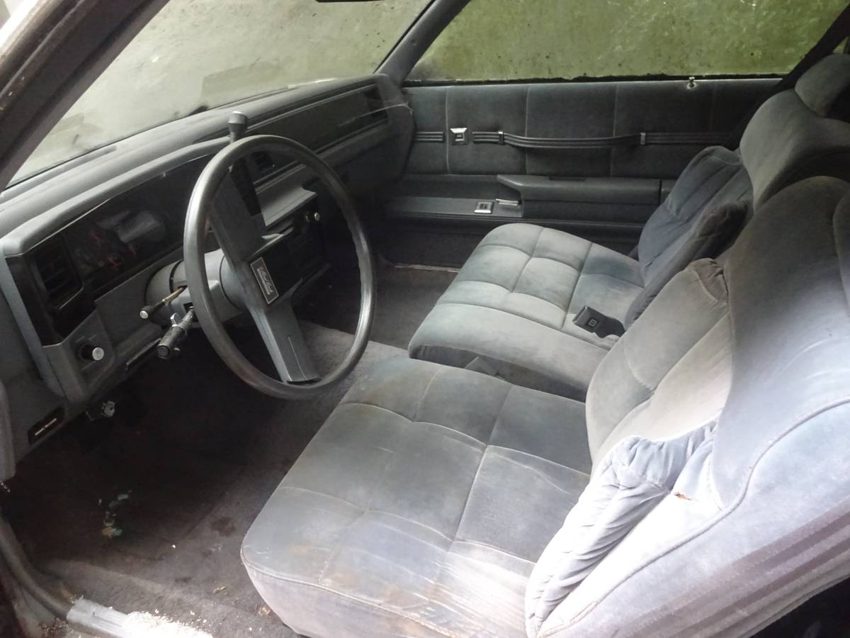 Chevy-monte-carlo-ls-1987-grey-6