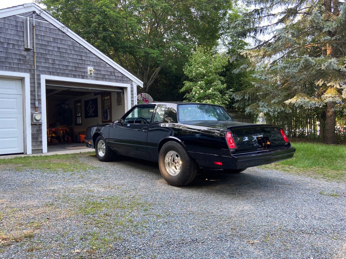 Chevy-monte-carlo-ss-1984-black-2