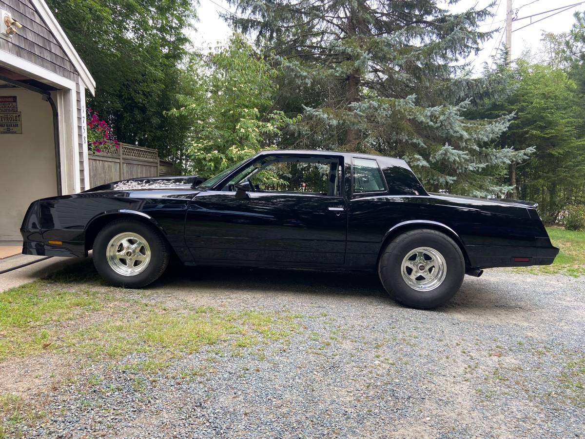 Chevy-monte-carlo-ss-1984-black