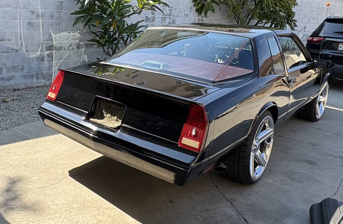 Chevy-monte-carlo-ss-1987-black-1