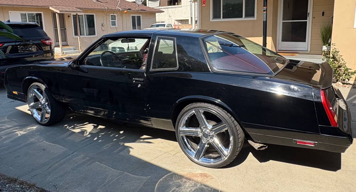 Chevy-monte-carlo-ss-1987-black-2
