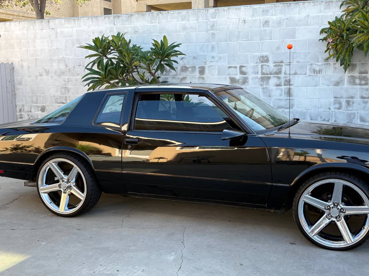 Chevy-monte-carlo-ss-1987-black-8