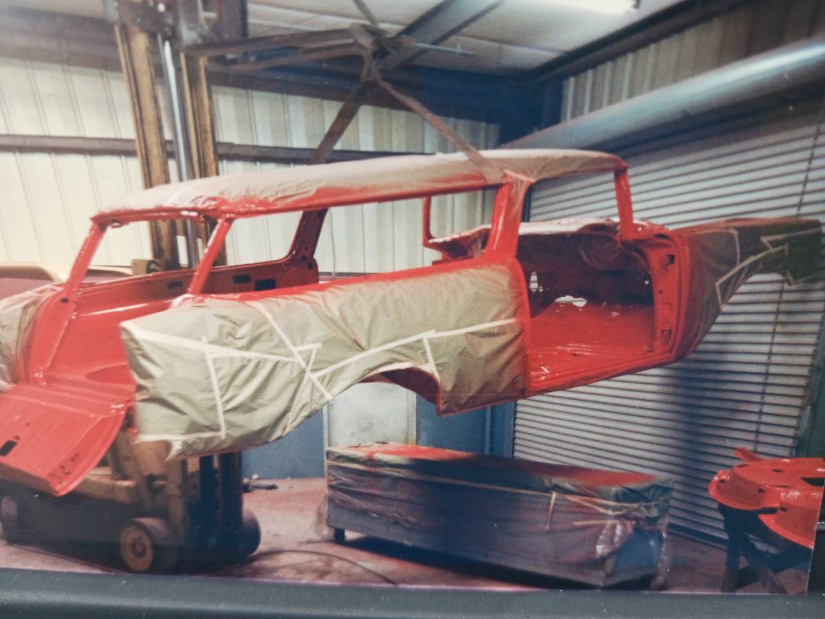 Chevy-nomad-1956-red-2