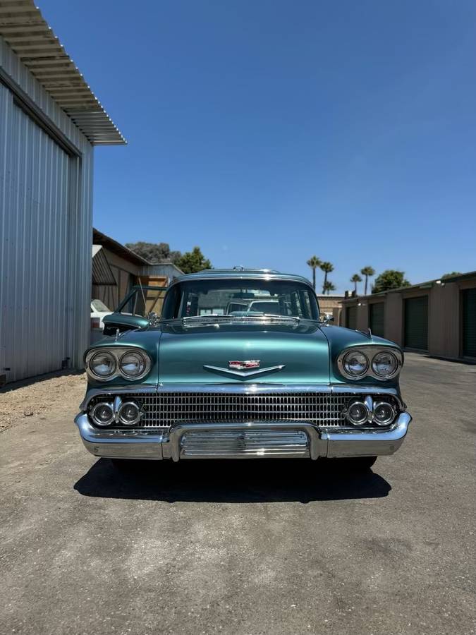 Chevy-nomad-1958-custom-1