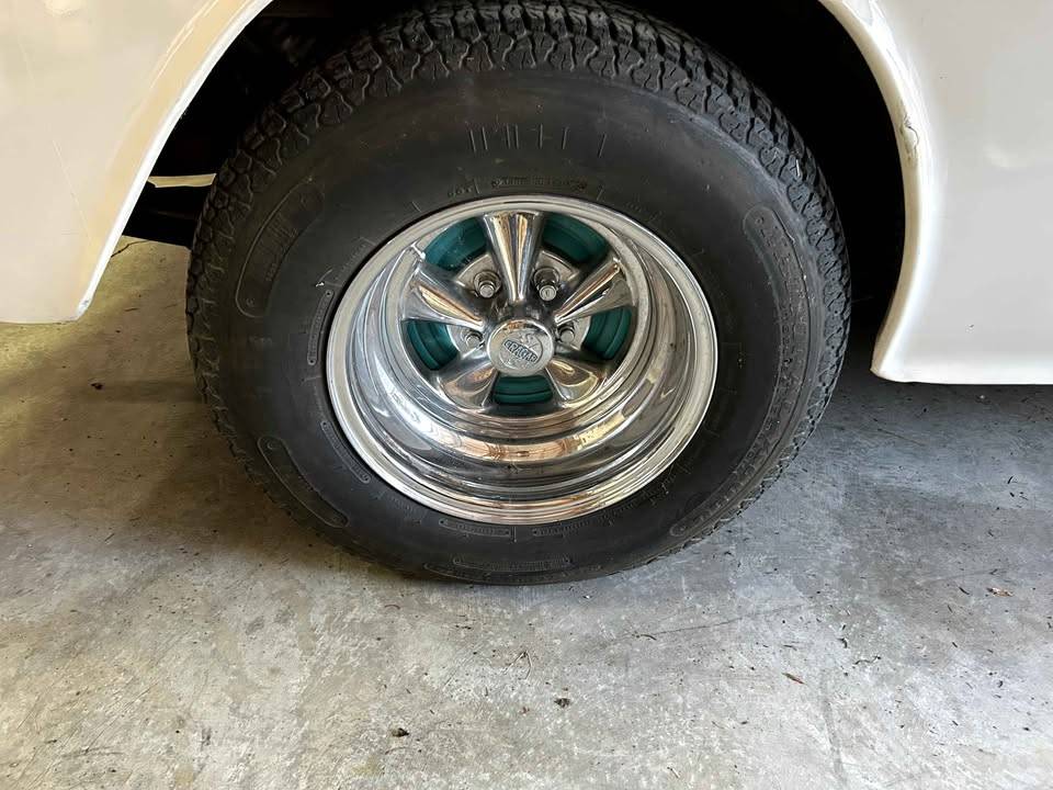 Chevy-nomad-belaire-1955-custom-8