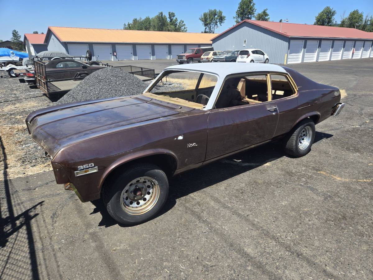 Chevy-nova-1973-brown-18