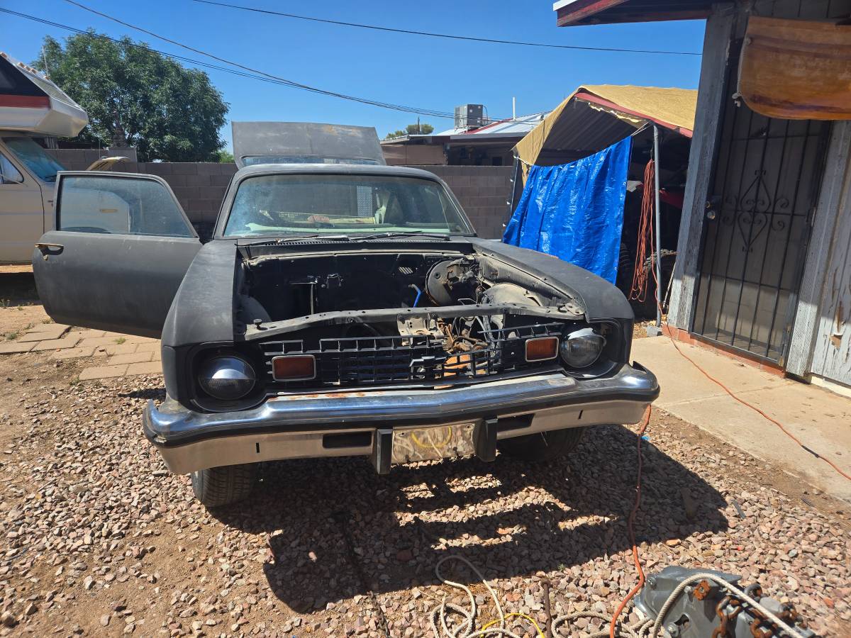 Chevy-nova-1974-black-9