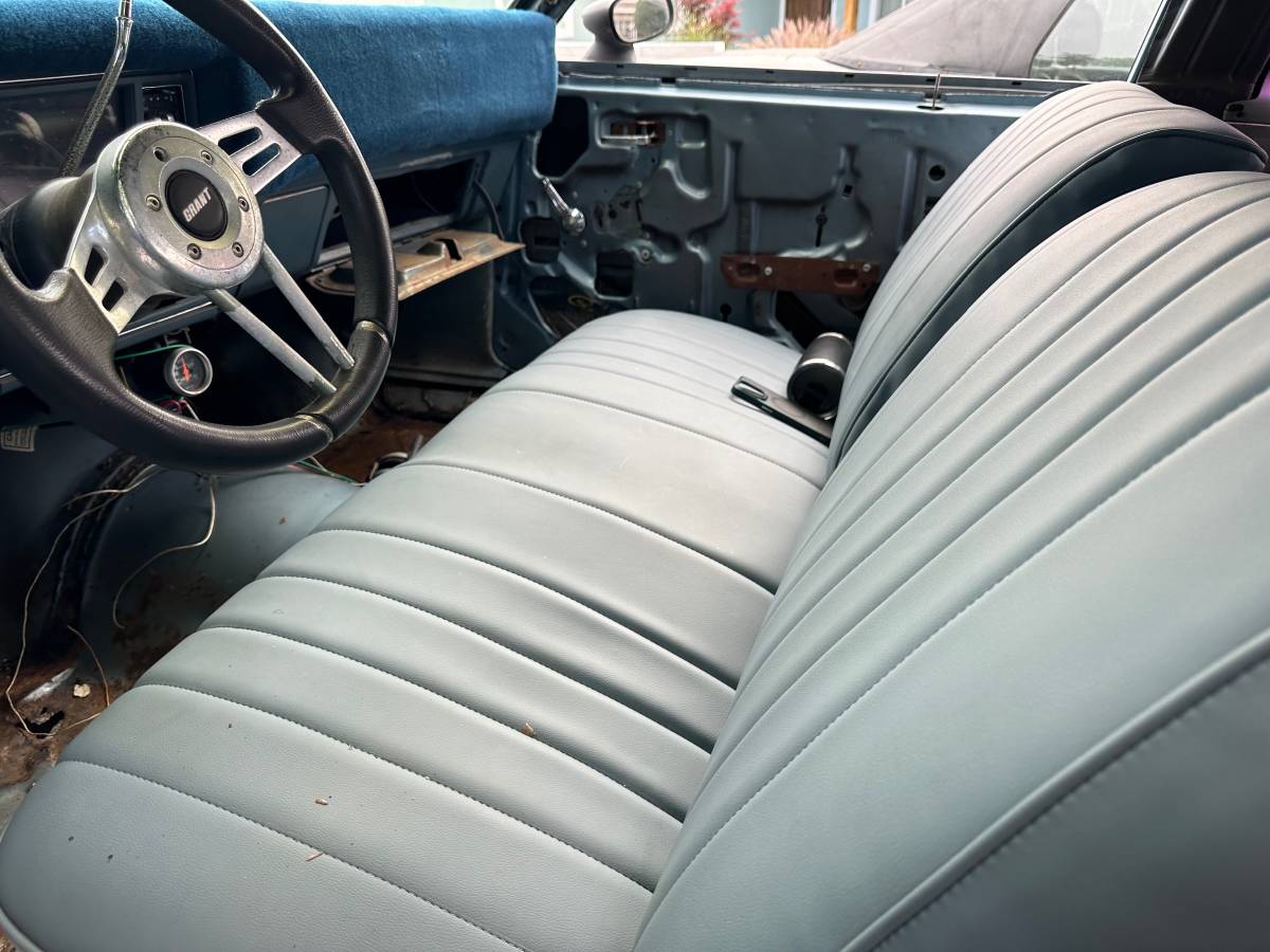 Chevy-nova-1975-blue-13