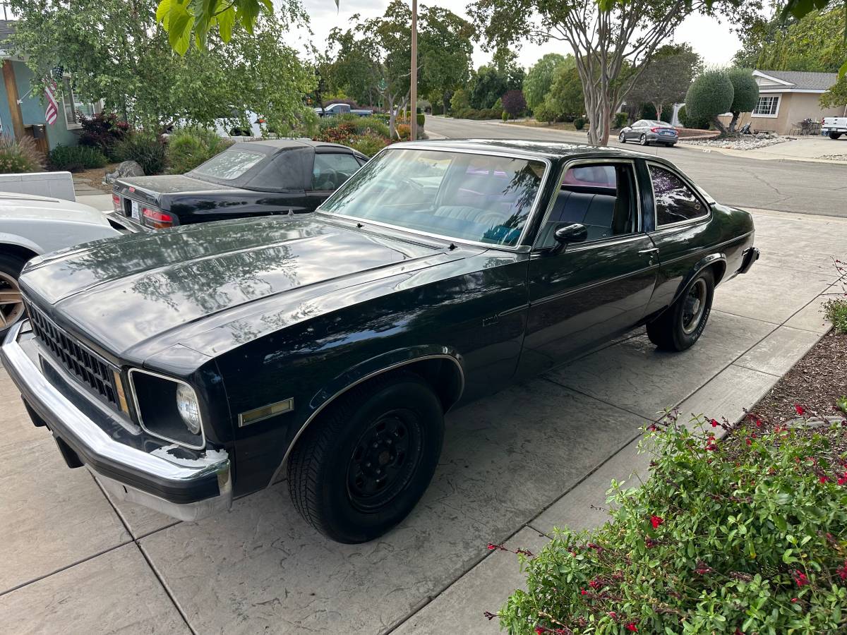Chevy-nova-1975-blue-3