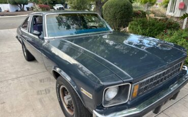 Chevy-nova-1975-blue-4