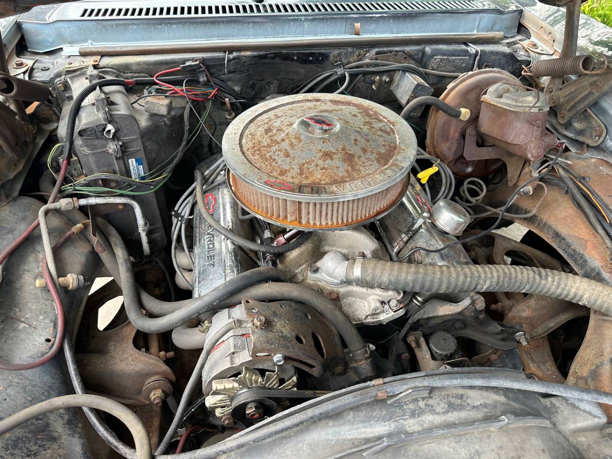 Chevy-nova-1975-blue-8