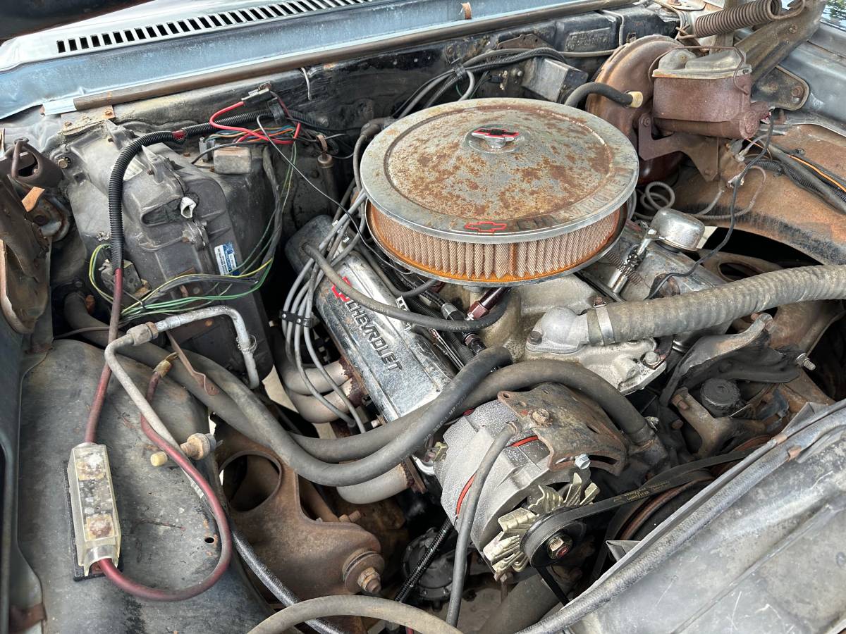 Chevy-nova-1975-blue-9