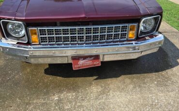 Chevy-nova-1977-custom-2