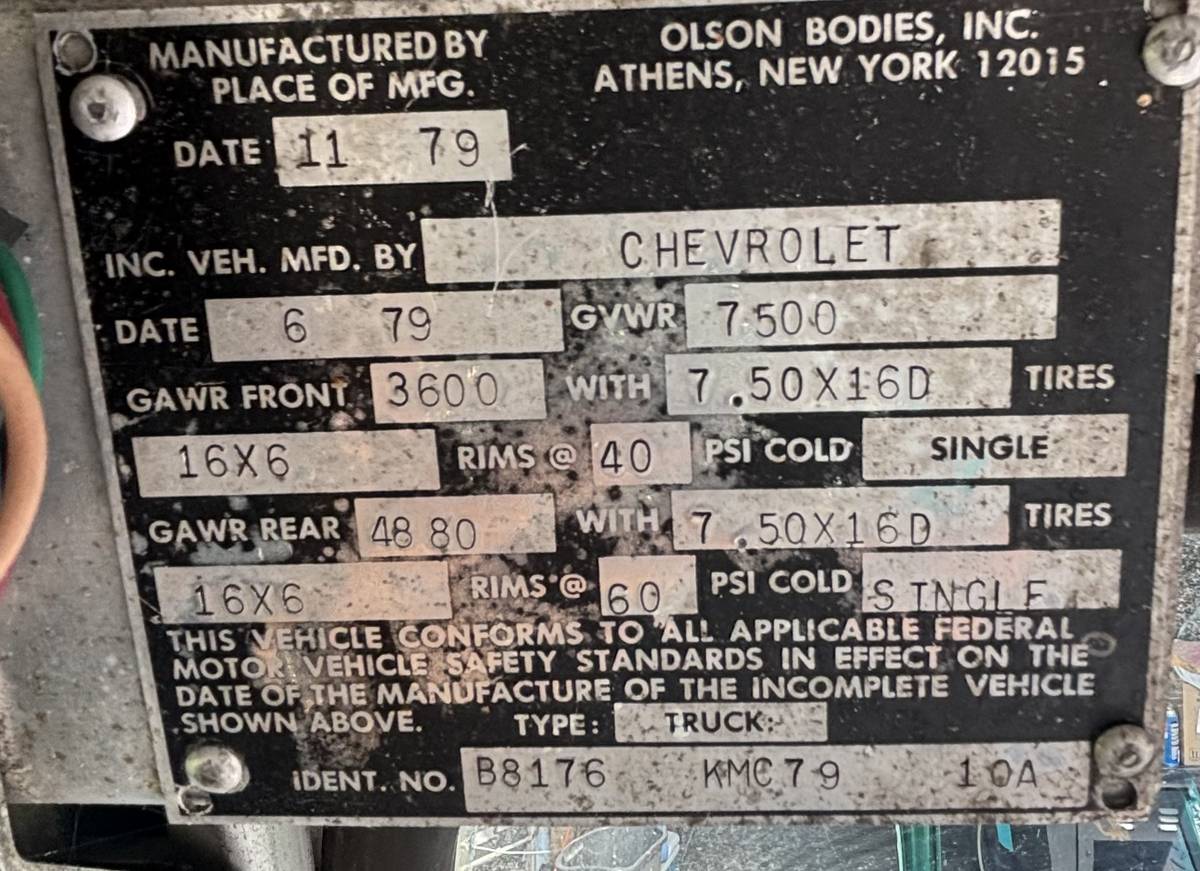 Chevy-p30-step-van-1980-7