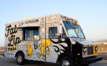 Chevy-p30-step-van-diesel-1995-custom