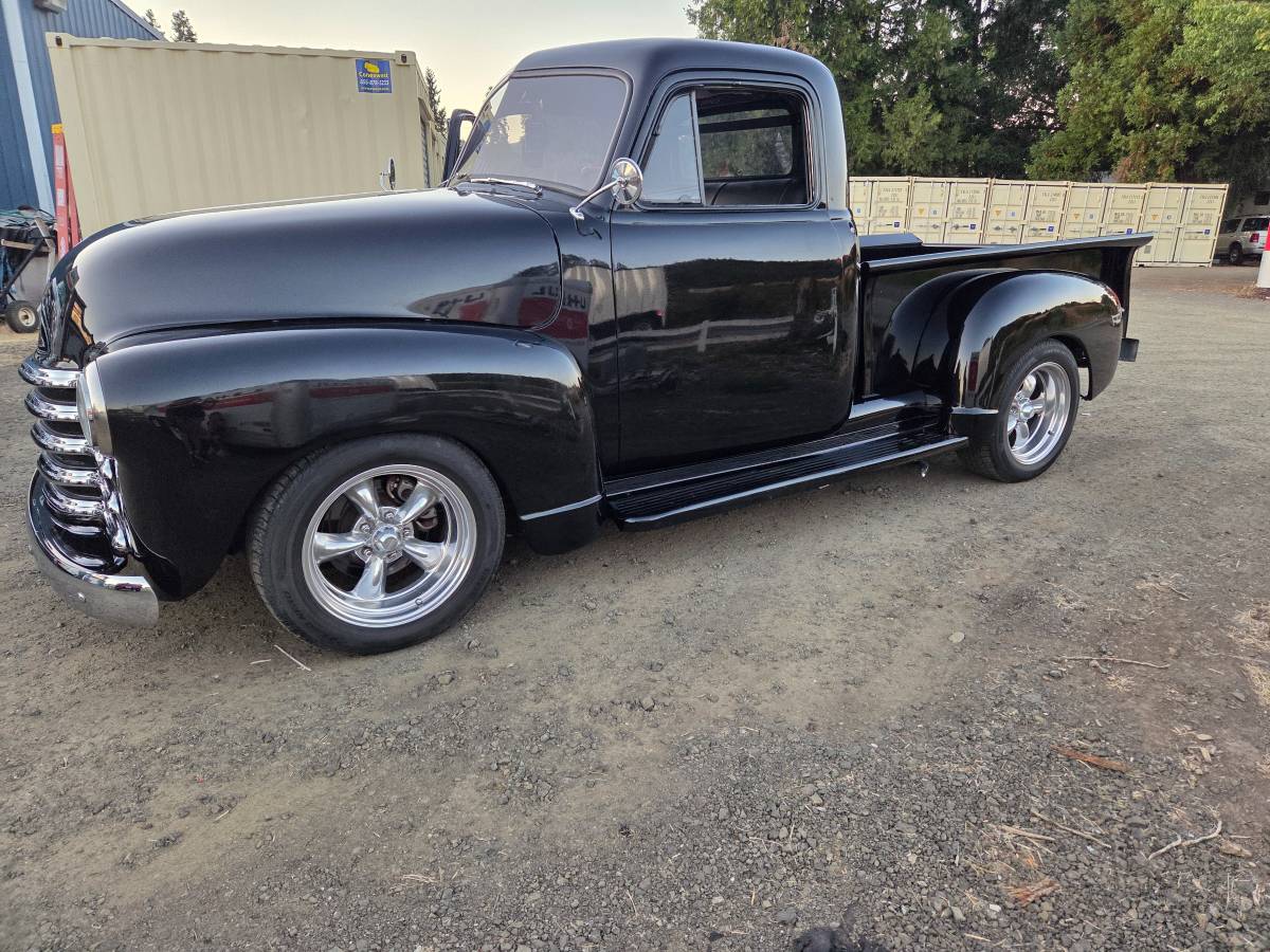 Chevy-pickup-1952-black-2