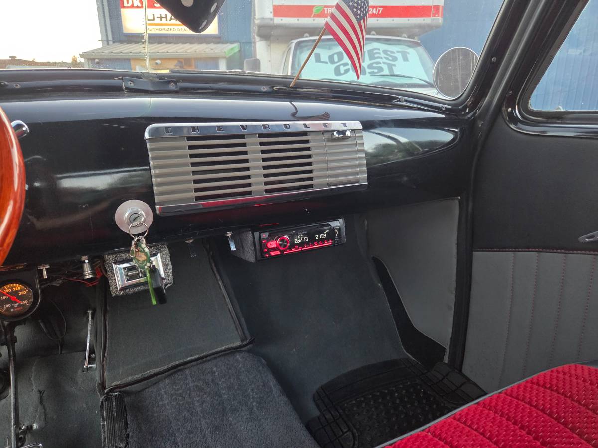 Chevy-pickup-1952-black-3