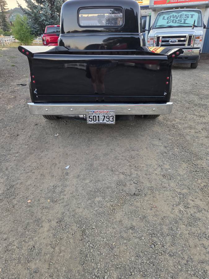 Chevy-pickup-1952-black-5