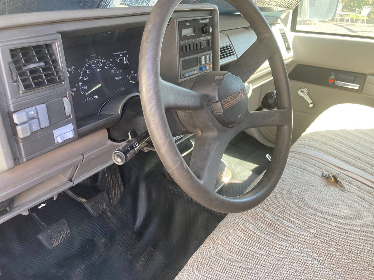 Chevy-pickup-1994-white-5