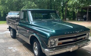 Chevy-pickup-30-full-ton-8lug-1967-green-2