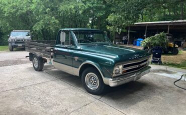 Chevy-pickup-30-full-ton-8lug-1967-green-3