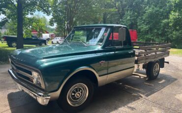 Chevy-pickup-30-full-ton-8lug-1967-green