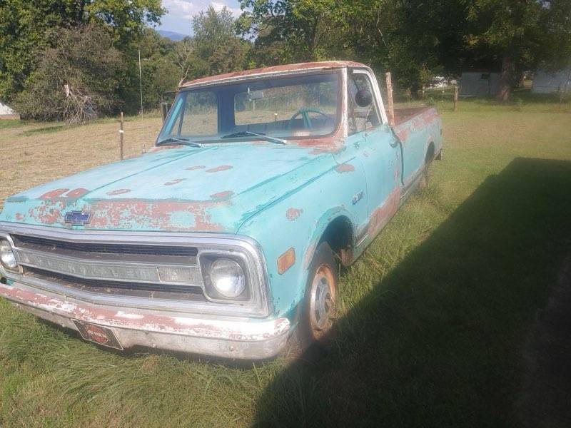 Chevy-pickup-longbed-1970-green-1