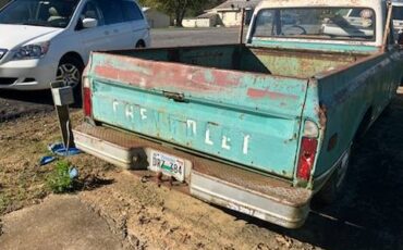 Chevy-pickup-longbed-1970-green-5