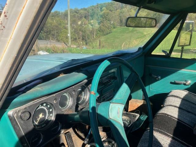 Chevy-pickup-longbed-1970-green-7