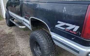 Chevy-pickup-truck-1991-black-1