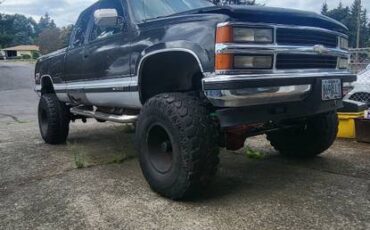 Chevy-pickup-truck-1991-black-3
