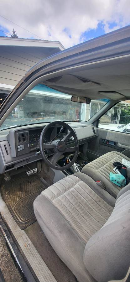 Chevy-pickup-truck-1991-black-9
