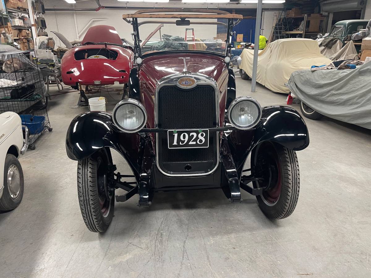 Chevy-roadster-1928-red-11