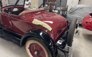Chevy-roadster-1928-red-16