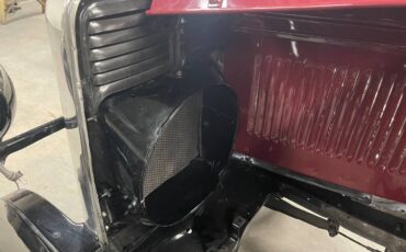 Chevy-roadster-1928-red-9