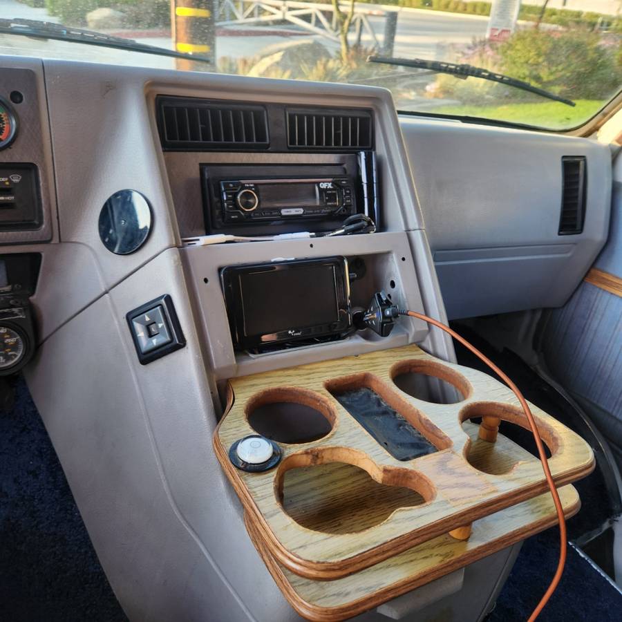 Chevy-roadtrek-1994-3