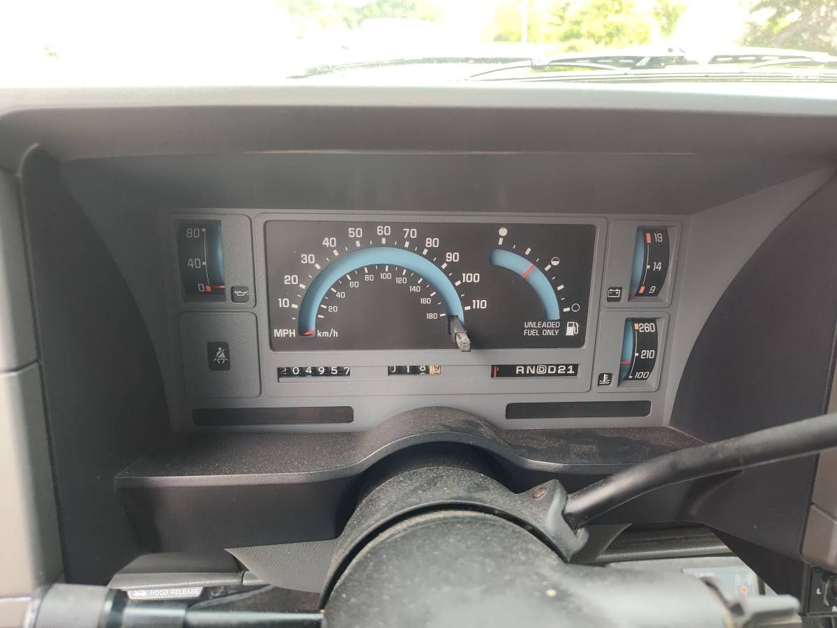 Chevy-s-10-blazer-1994-white-1