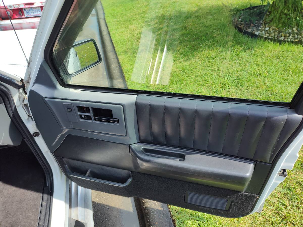 Chevy-s-10-blazer-1994-white-6