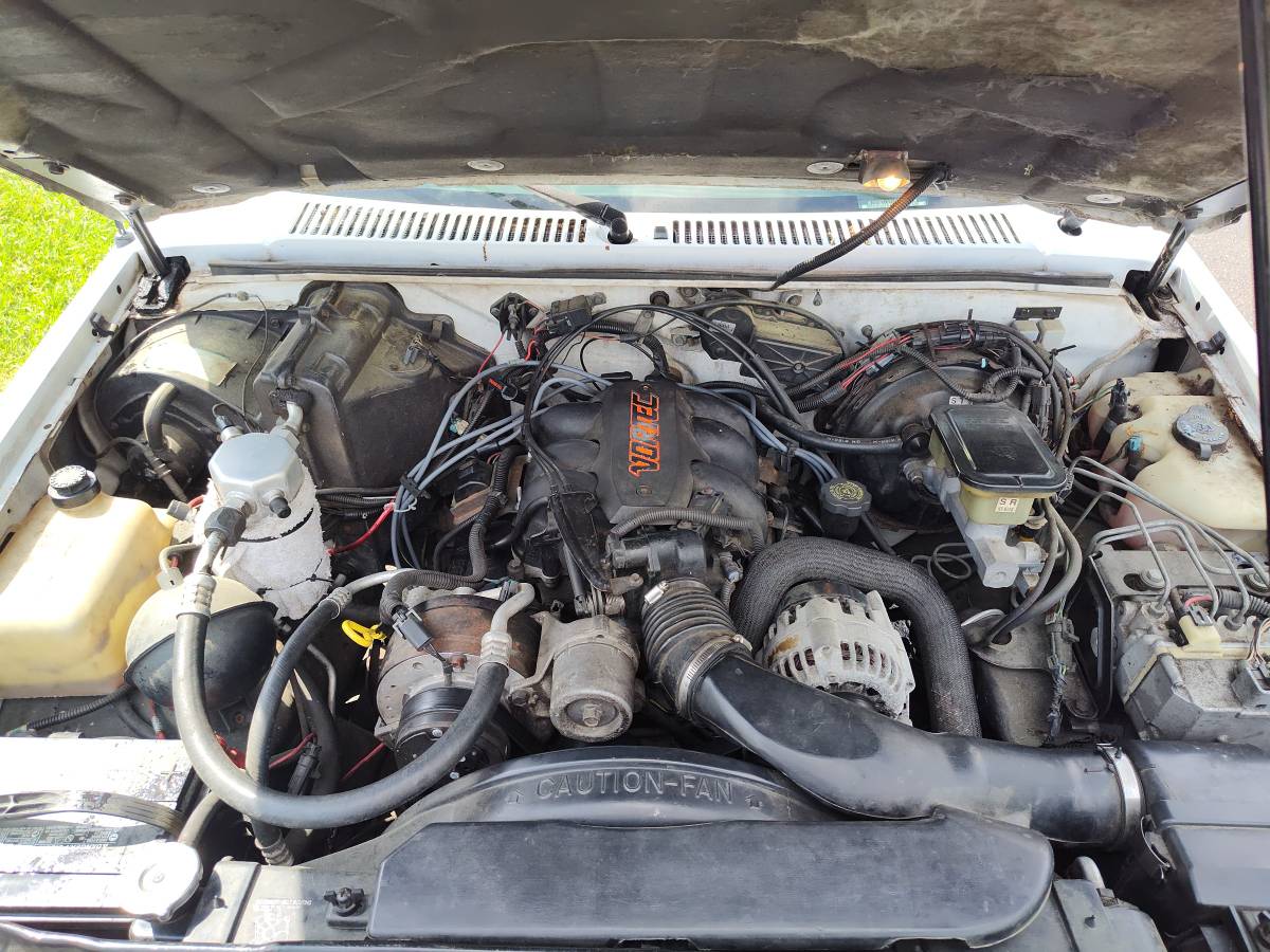 Chevy-s-10-blazer-1994-white-9