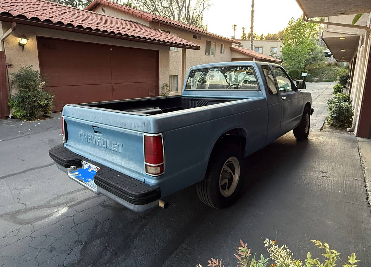 Chevy-s10-1987-blue-4