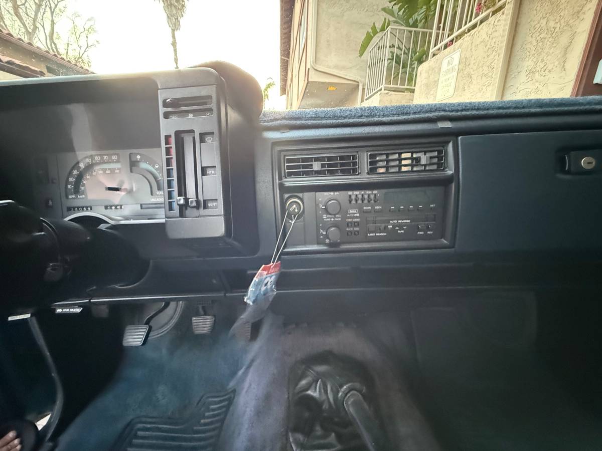 Chevy-s10-1987-blue-5