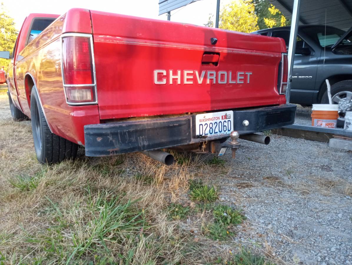Chevy-s10-1987-red-8