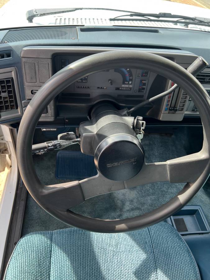 Chevy-s10-1991-white-10