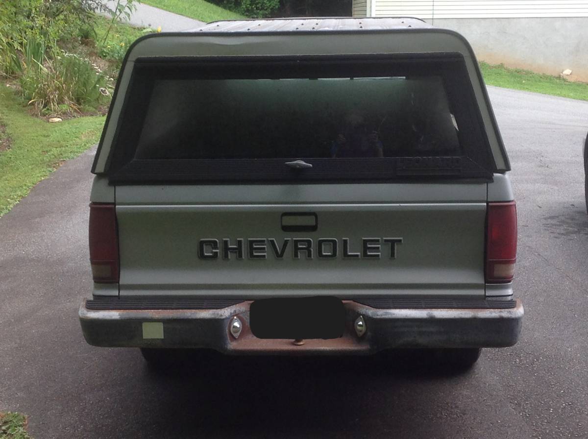 Chevy-s10-pickup-1984-grey-3
