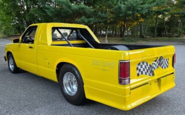 Chevy-s10-pickup-1984-yellow-6