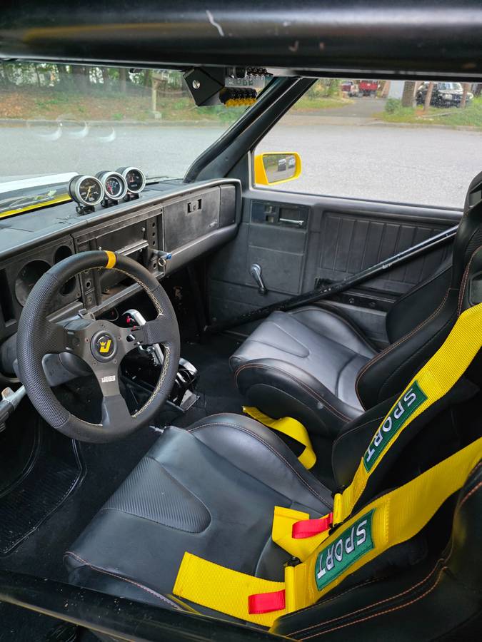 Chevy-s10-pickup-1984-yellow-8