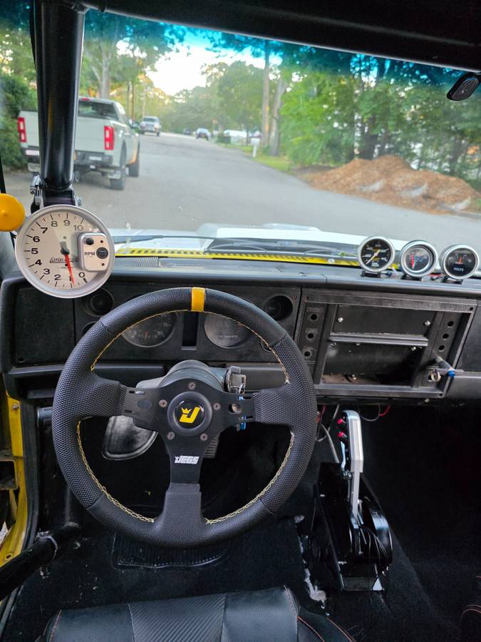 Chevy-s10-pickup-1984-yellow-9