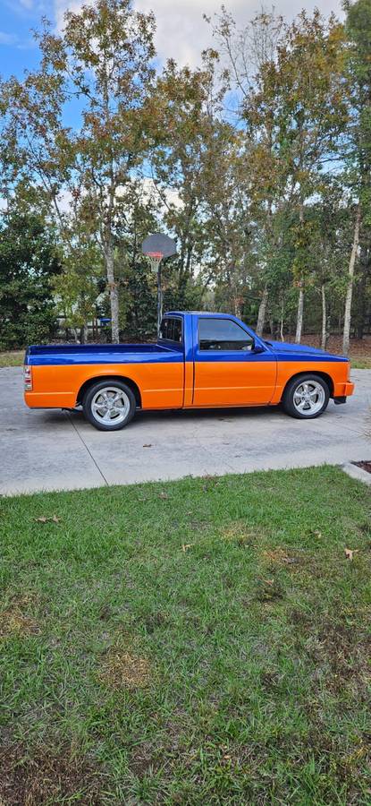 Chevy-s10-pickup-1985-custom-6