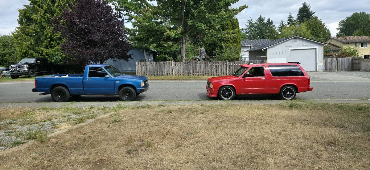 Chevy-s10-pickup-1986-custom-9
