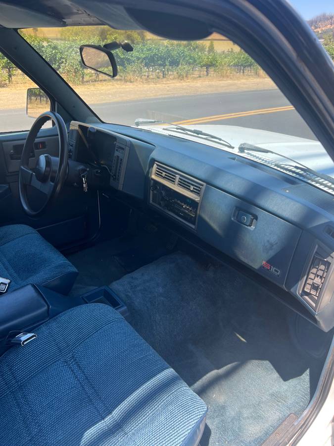 Chevy-s10-pickup-1991-white-6